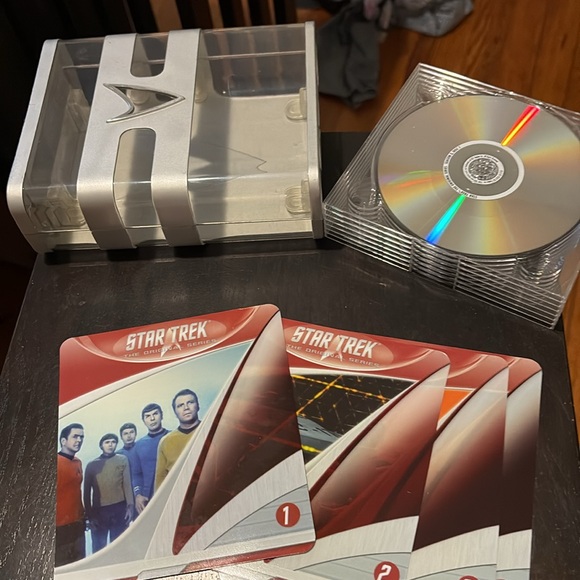 Star Trek Box Sets - Picture 9 of 10